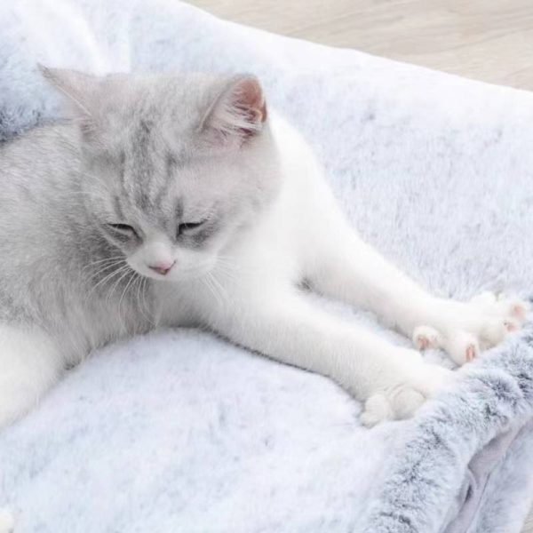 Soft and warm bunny fur sleeping bag pet bed for cats and dogs